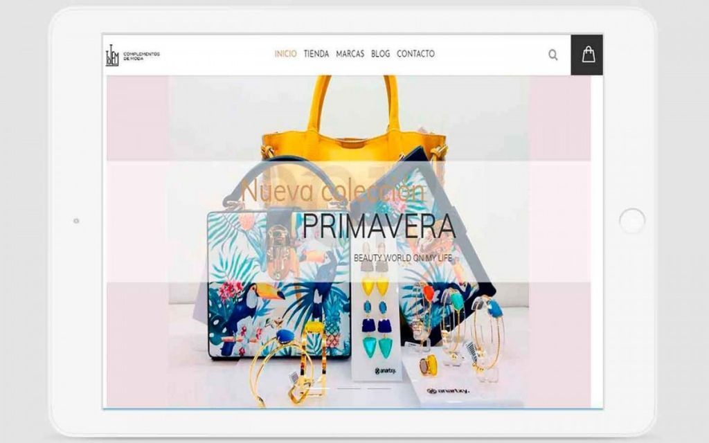 Agencia Sidecar agenciasidecar-portfolio-totem-complementos-tablet.jpg-1024x640 Totem Complementos  